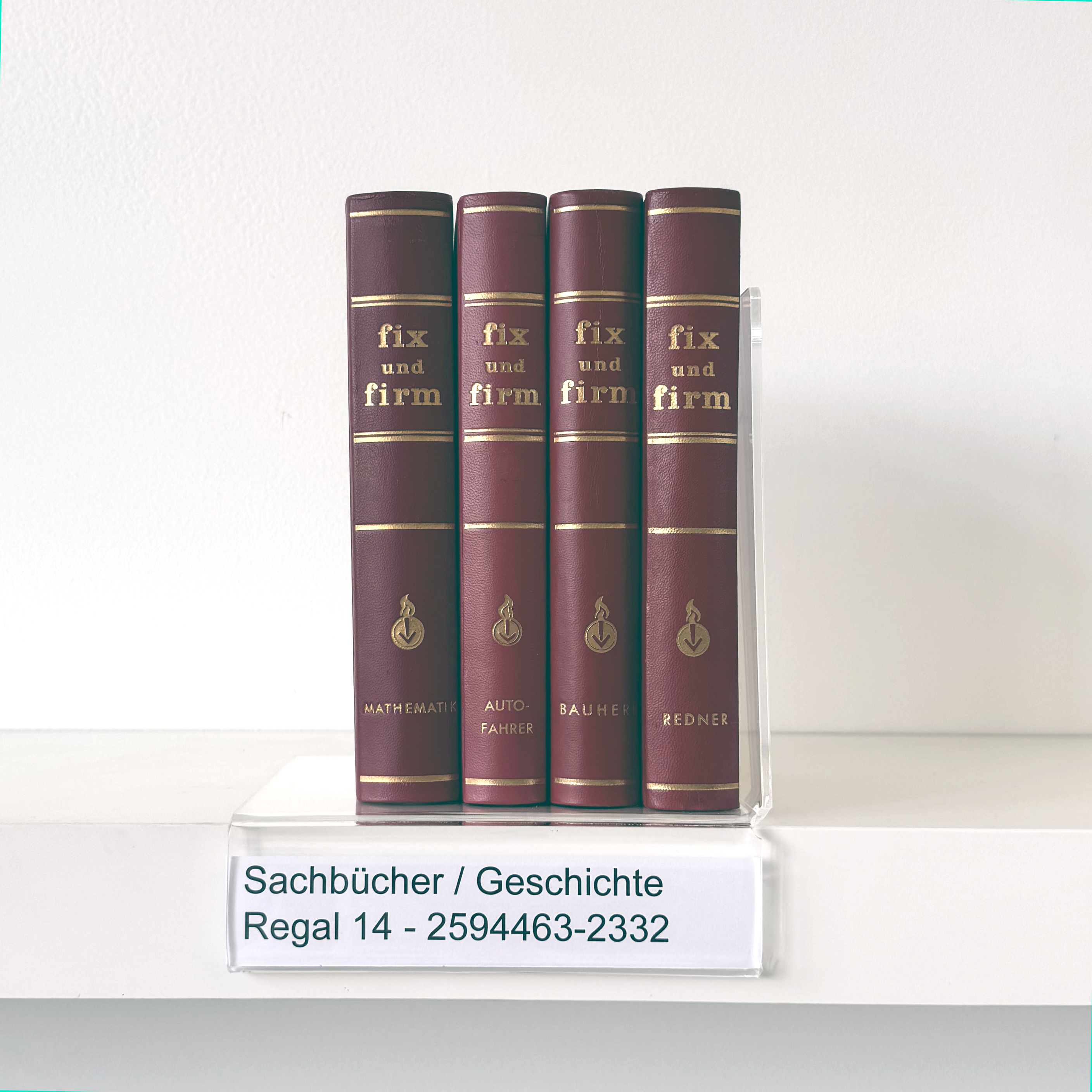 Acryl-Fachteiler m. Beschriftungslasche Regal